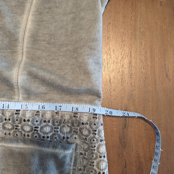 Chico's Zenergy Zip Hooded Jacket With Eyelet Detail Size 1 - Picture 12 of 13